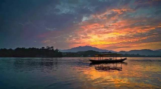 十二月跟随郑海真探寻自然美景，寻找心灵的宁静港湾之旅