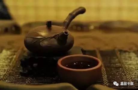 杜仲泡酒，古老养生智慧，百度带你探索健康之道