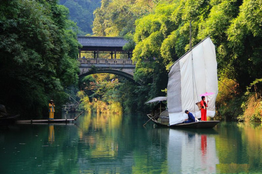 湖北宜昌绝美旅游攻略，带你畅游三峡美景！